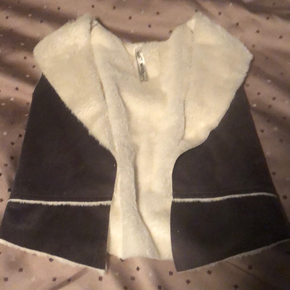 Girls vest